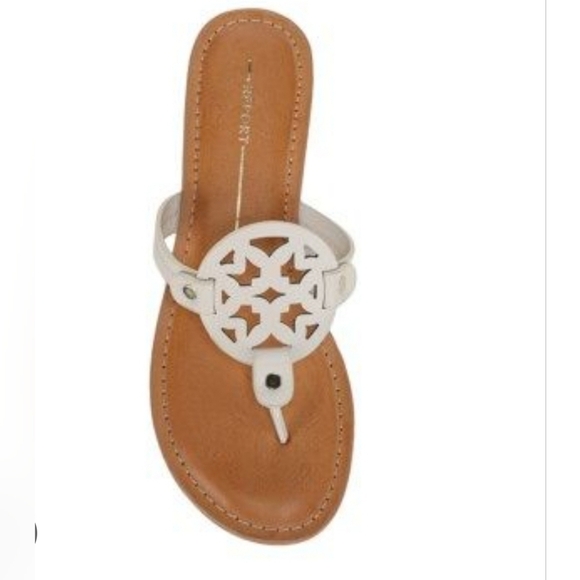 Report Genie Sandals in Bone Size 9.5 - Picture 8 of 8